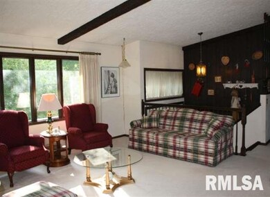 2601 2nd St, Moline, IL 61265 - photo 2