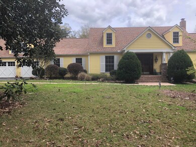 19 Hillcrest Dr, Laurel, MS 39440 - photo 2