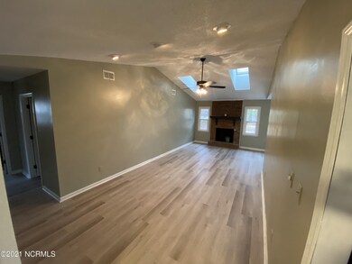 1013 Foscue Dr, Jacksonville, NC 28540 - photo 2