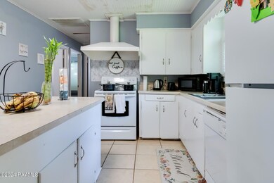 7-web-or-mls-124 Julian Circle-5