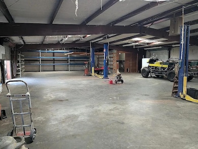 4402 Gallagher Rd, Plant City, FL 33565 - photo 2