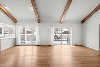 3885 Chestnut Ct unit 1, Chagrin Falls, OH 44022 - photo 6