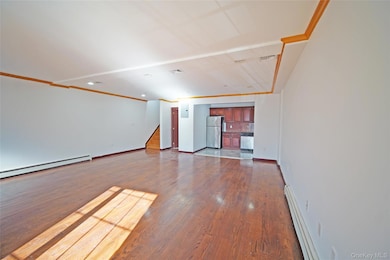 931 E 215th St unit 2, Bronx, NY 10469 - photo 5