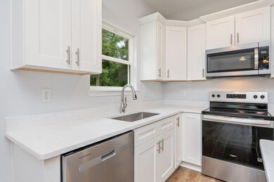 587 Brock Ave, Crestview, FL 32539 - photo 6