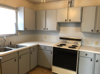 2320 Darrow Ave, Klamath Falls, OR 97601 - photo 6