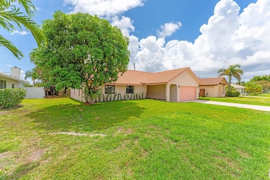 2600 SW 23rd Cranbrook Dr, Boynton Beach, FL 33436 - photo 5