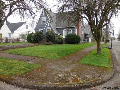 842 10th Ave SW, Albany, OR 97321 - photo 2