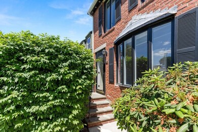 11 Hawser Ln, Swampscott, MA 01907 - photo 2