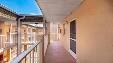 1330 Glen Oaks Dr E unit 374D, Sarasota, FL 34232 - photo 4