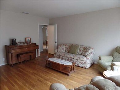Check out the hardwood floors!