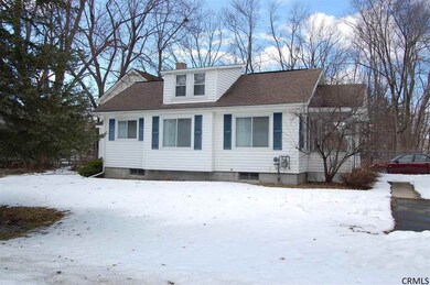 9 Wisconsin Ave, Rensselaer, NY 12144 - photo 2