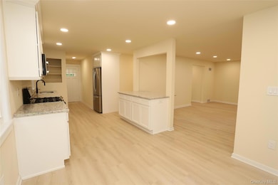 20 Pineview Rd, West Nyack, NY 10994 - photo 5