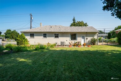 1244 Grant Rd, East Wenatchee, WA 98802 - photo 4