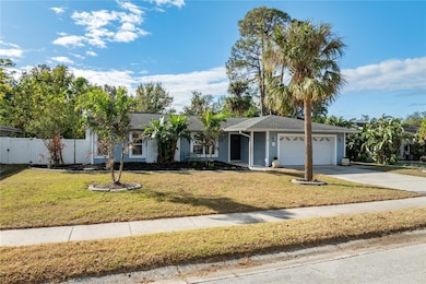 1010 Southern Pine Ln, Sarasota, FL 34243 - photo 3