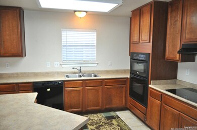 8107 Jalane Park, San Antonio, TX 78255 - photo 7