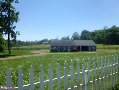 35233 Snickersville Turnpike, Round Hill, VA 20141 - photo 7