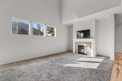 19544 Salmonberry Ct, Bend, OR 97702 - photo 4