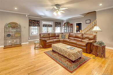 900 Anns Ct, Asheboro, NC 27205 - photo 2