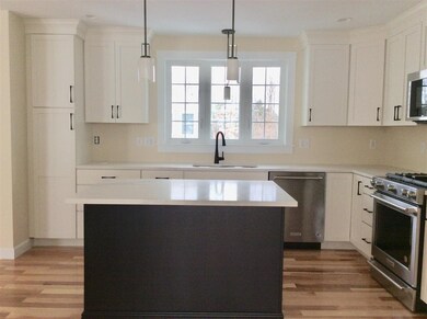 2 Firefly Landing unit 11, Newmarket, NH 03857 - photo 6