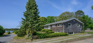Allain 8 driveway