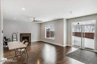 05-Living Room_ELI01012