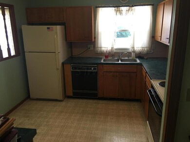 1315 Fowler Dr, Columbus, OH 43224 - photo 4