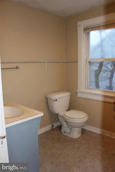 9 W Cedar Ave, Oaklyn, NJ 08107 - photo 7