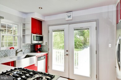 1303 Erskine St, Takoma Park, MD 20912 - photo 7