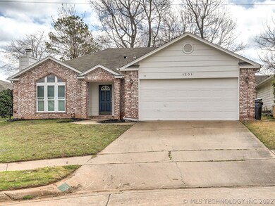 1201 W 112th Dr S, Jenks, OK 74037 - photo 2
