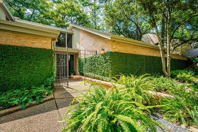 13 Memorial Point Ln, Houston, TX 77024 - photo 3