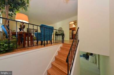 8925 Braeburn Dr, Annandale, VA 22003 - photo 3