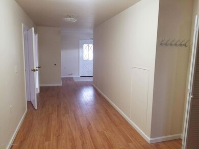 8 Hillcrest Dr, Olyphant, PA 18447 - photo 4