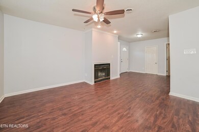 2305 Ridgecrest Dr, Knoxville, TN 37918 - photo 2