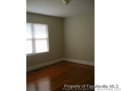 126 Starhill Ave, Fayetteville, NC 28303 - photo 7