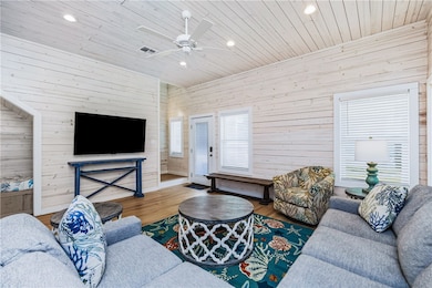 237 N Station St unit 5, Port Aransas, TX 78373 - photo 4