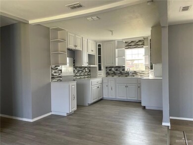 1608 Hunt Ave, Donna, TX 78537 - photo 4