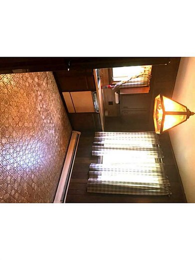 81 Maple Ave, West Warwick, RI 02893 - photo 2