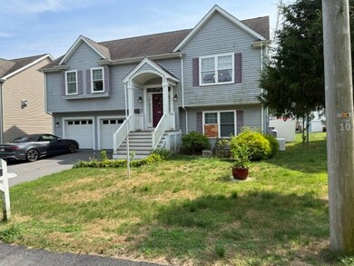 17 Lynwood St, Fall River, MA 02721 - photo 2