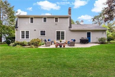 72 Tomahawk Cir, Saunderstown, RI 02874 - photo 5