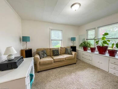 1013 Macon St, Asheboro, NC 27203 - photo 6