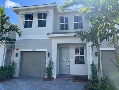 109 SW 170th Ave, Miramar, FL 33027 - photo 5