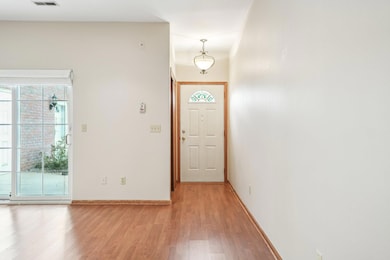 N25W24117 River Park Dr unit 2, Pewaukee, WI 53072 - photo 4