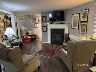 Great Room, gas fireplace