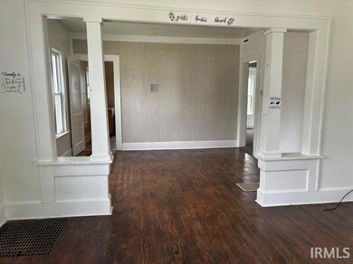 101 W Hefron St, Washington, IN 47501 - photo 5