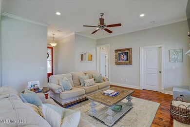 06-219 Buttonwood Ln