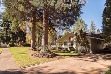 527 NW Congress St, Bend, OR 97701 - photo 3