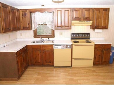 142 Preble St, Wells, ME 04090 - photo 2