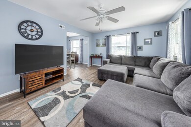 17 Adams St, Swedesboro, NJ 08085 - photo 4