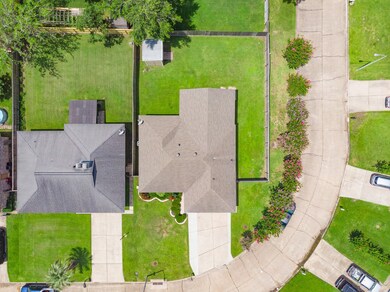 16602 Bougainvilla Ln, Friendswood, TX 77546 - photo 4