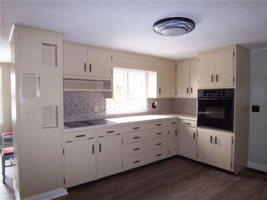 81 Pleasant St, Mechanic Falls, ME 04256 - photo 7